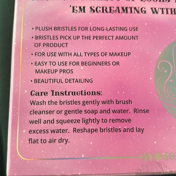 Halloween blinked out make up brush set seven piece💎💎💎💎 - Picture 8 of 9